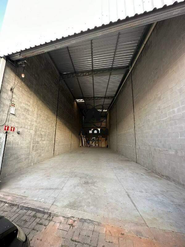 Galpão para aluguel no Centro: 