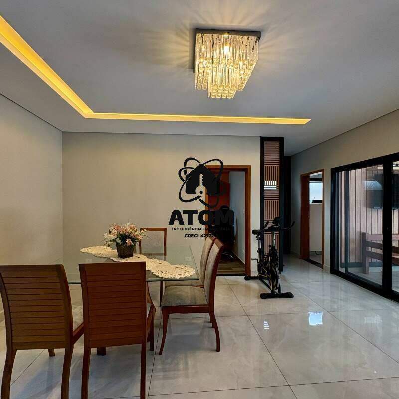 Casa em condominio à venda no Quiririm: 