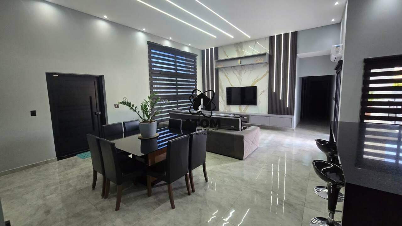 Casa para aluguel no Loteamento Comercial e Residencial Village da Serra: 
