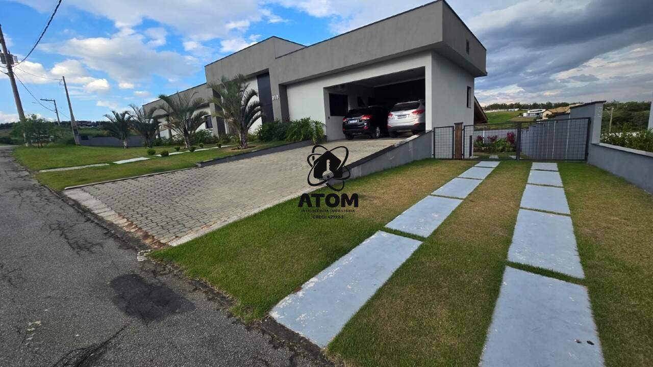 Casa à venda no Loteamento Comercial e Residencial Village da Serra: 