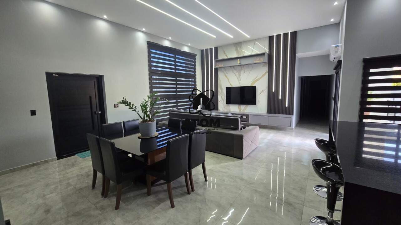 Casa à venda no Loteamento Comercial e Residencial Village da Serra: 