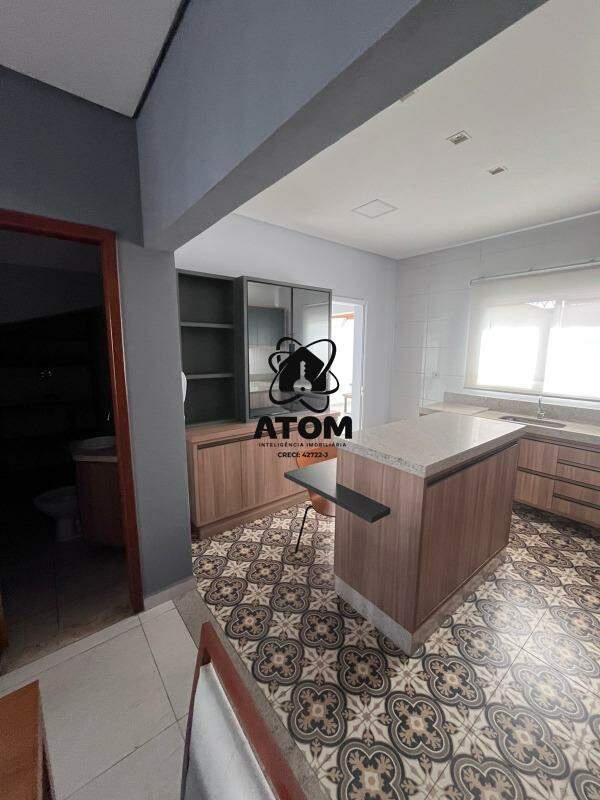 Casa em condominio para aluguel no Vila Areao: 