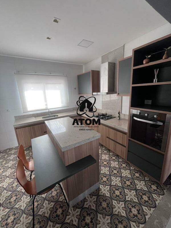 Casa em condominio para aluguel no Vila Areao: 