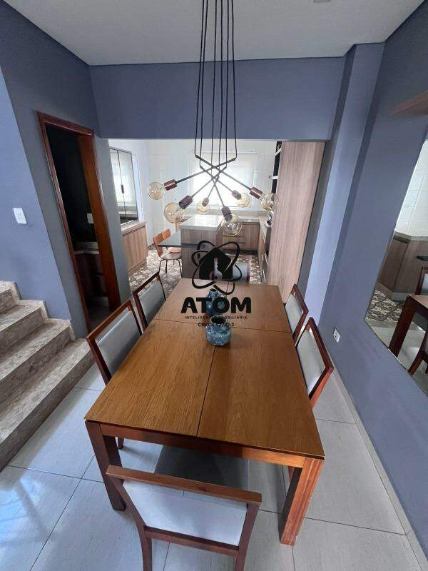 Casa em condominio para aluguel no Vila Areao: 
