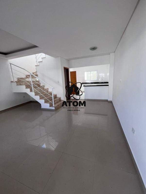 Casa em condominio para aluguel no Vila Areao: 