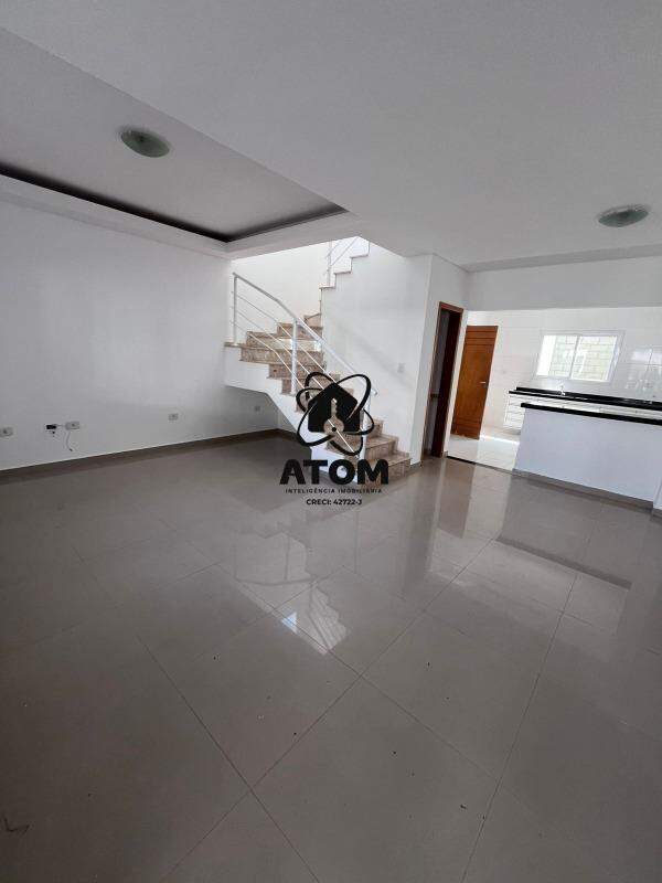 Casa em condominio para aluguel no Vila Areao: 