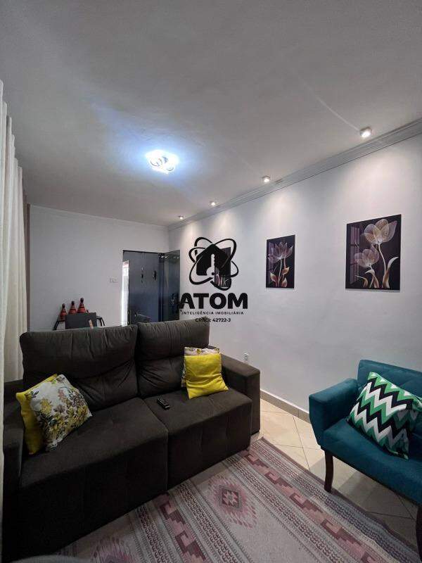 Casa à venda no Jardim Ana Rosa: 
