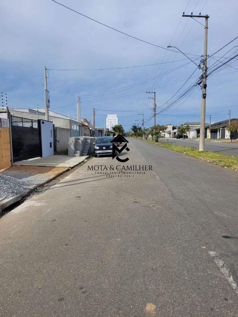 Casa à venda no Piracangágua (Chácara Flórida): 