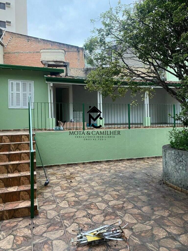 Casa à venda no Centro: 