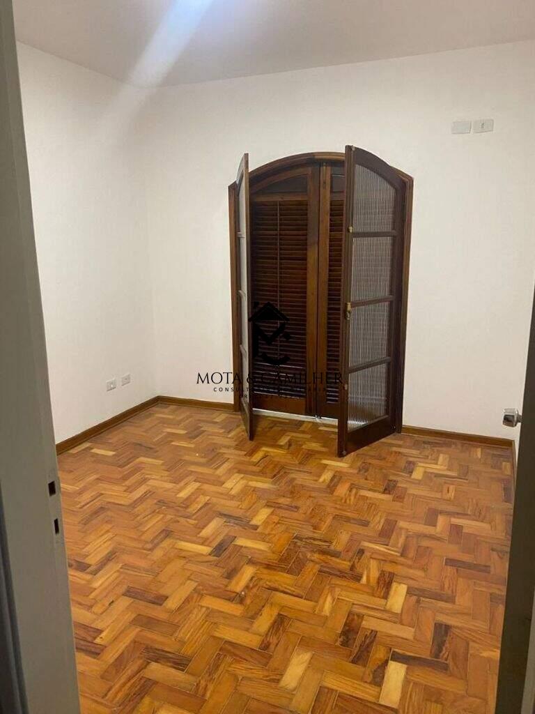 Casa à venda no Centro: 