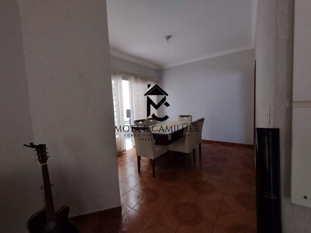 Casa à venda no Jardim da Luz: 