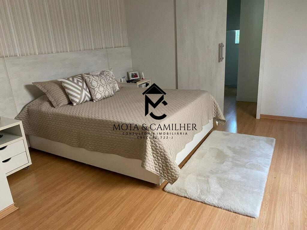 Casa em condominio à venda no Campos do Conde Chambord: 