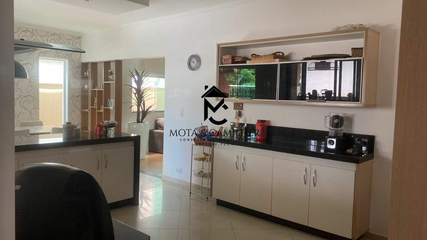 Casa em condominio à venda no Campos do Conde Chambord: 