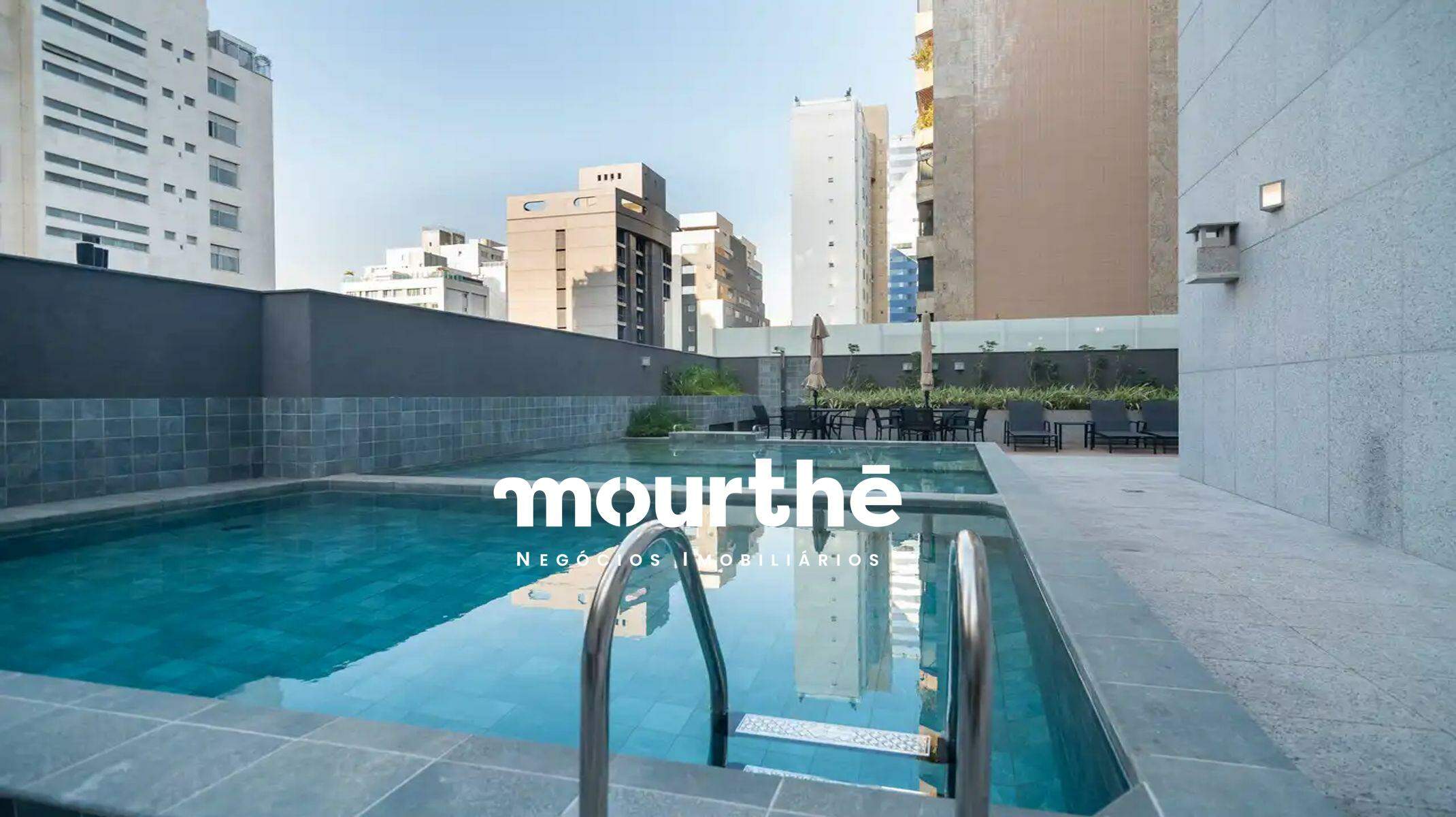 Apartamento à venda no Lourdes: Piscina externa