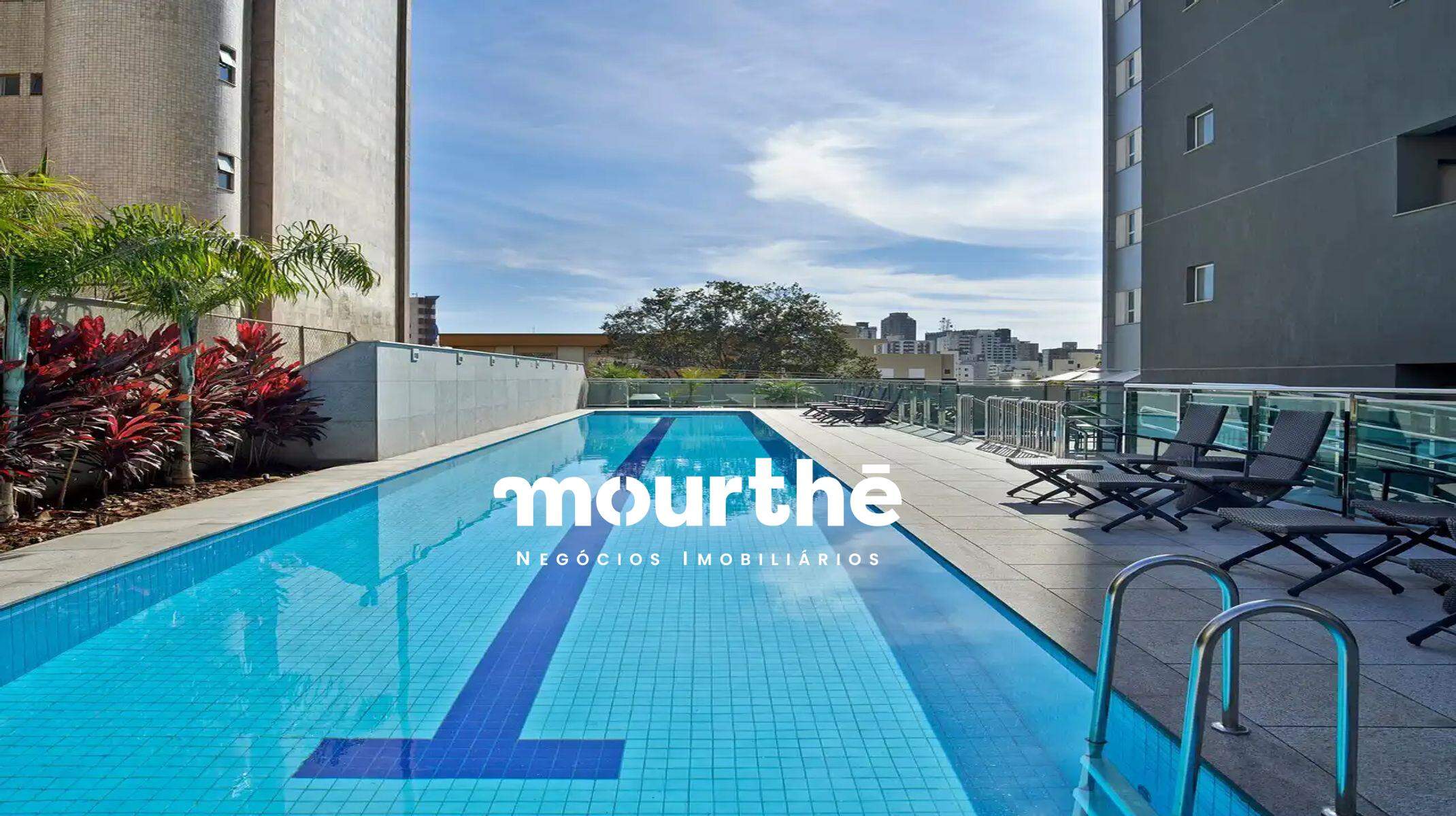 Apartamento à venda no Carmo: Piscina