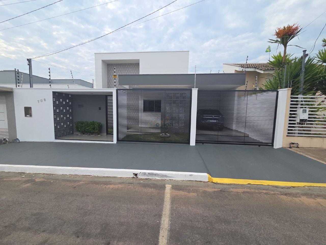 Casa à venda no Jardim Europa IV: 