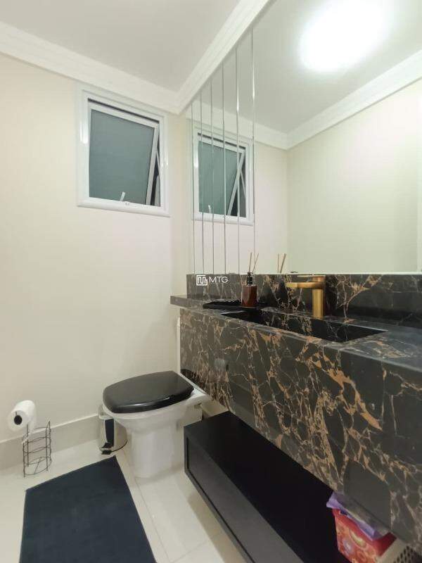 Apartamento para aluguel no Centro: 
