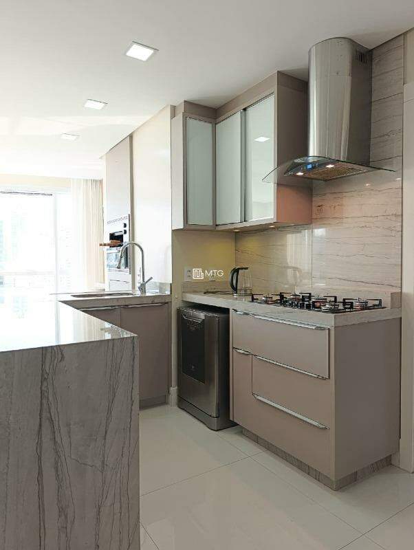 Apartamento para aluguel no Centro: 