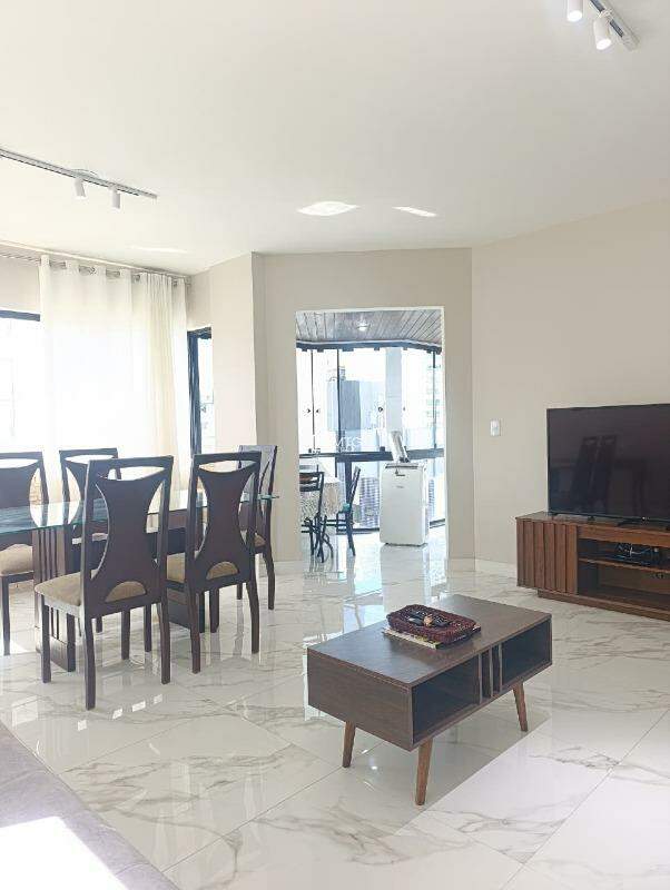 Apartamento para aluguel no Centro: 