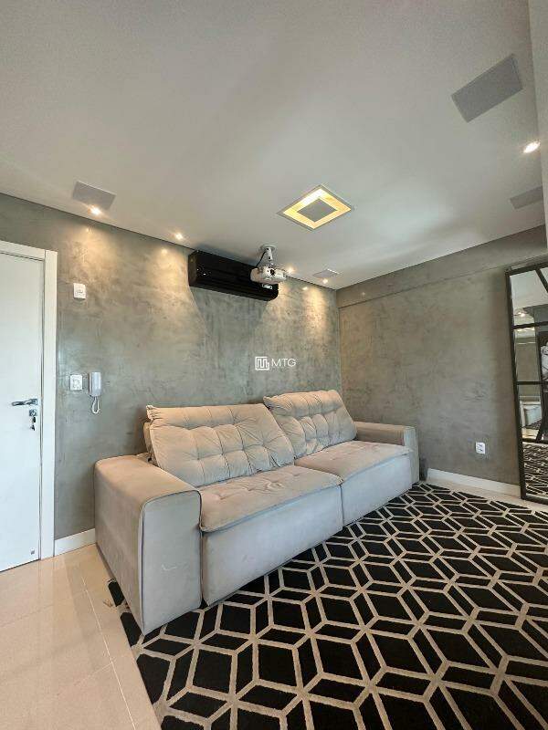 Apartamento para aluguel no Centro: 
