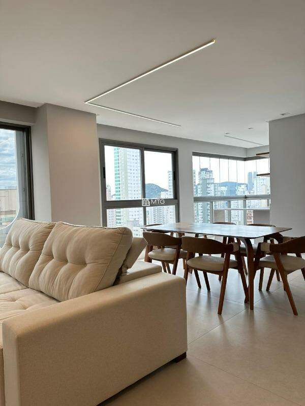 Apartamento para aluguel no Centro: 