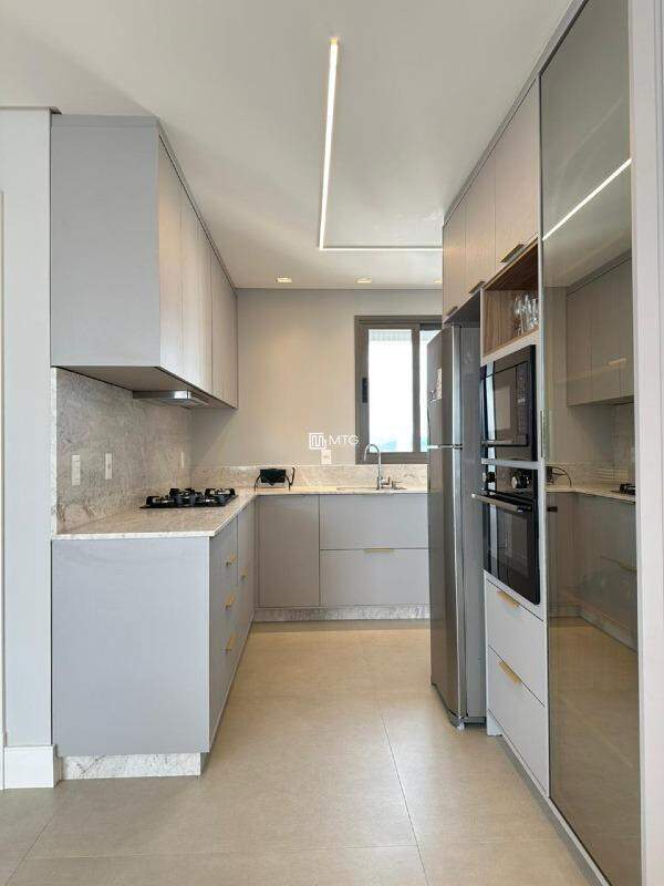 Apartamento para aluguel no Centro: 