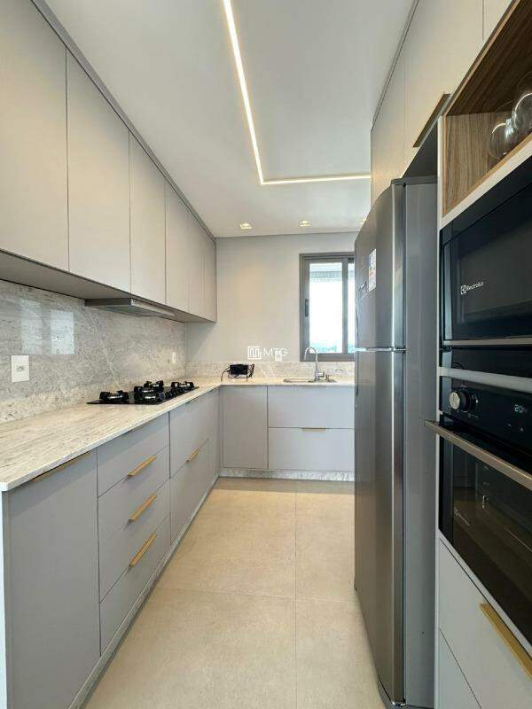 Apartamento para aluguel no Centro: 