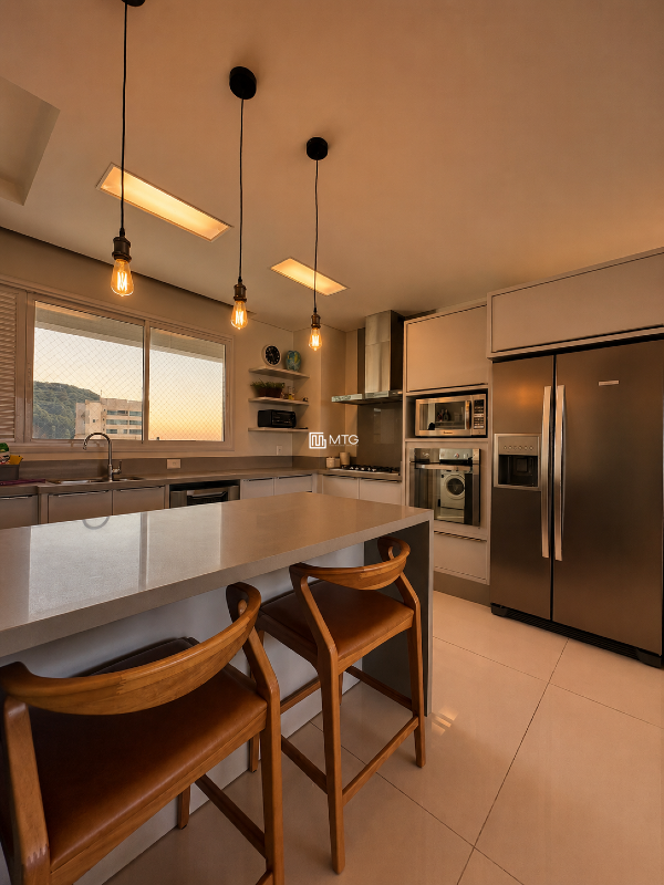 Apartamento para aluguel no Praia Brava de Itajaí: 