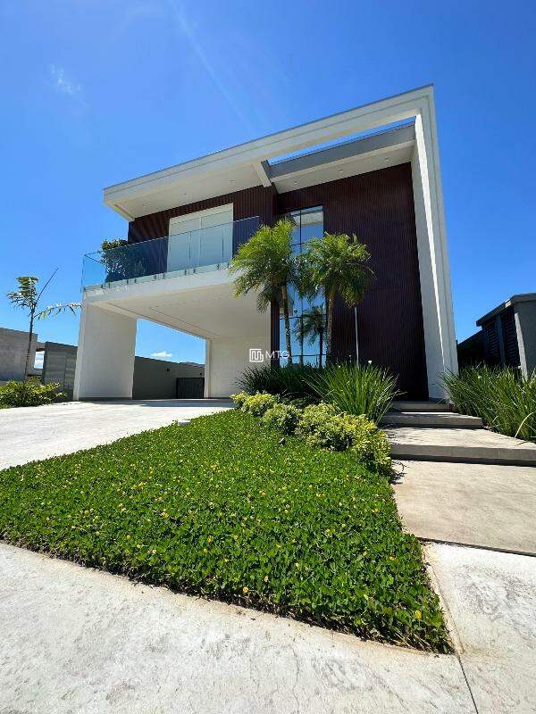 Casa em Condomínio à venda no Santa Regina: 