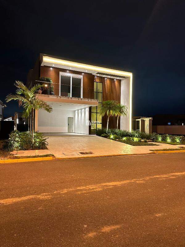 Casa em Condomínio à venda no Santa Regina: 