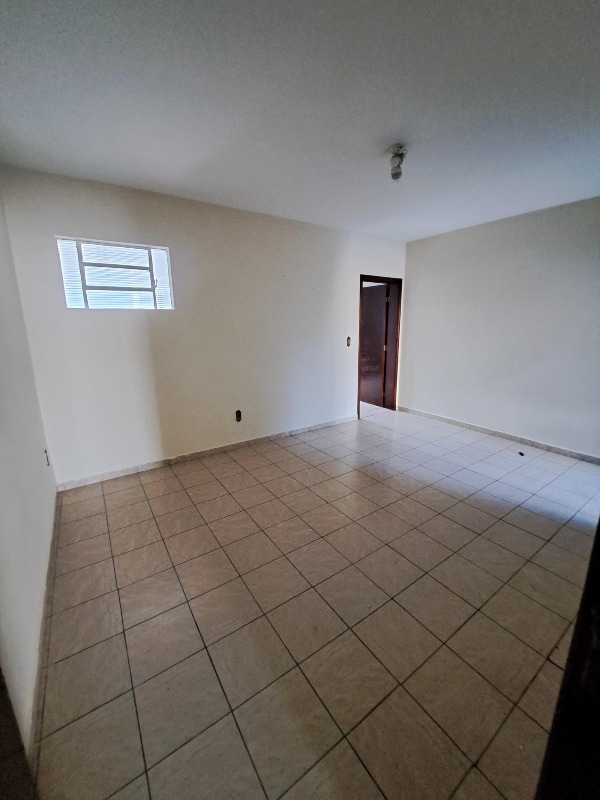 Casa para aluguel no CENTRO: 