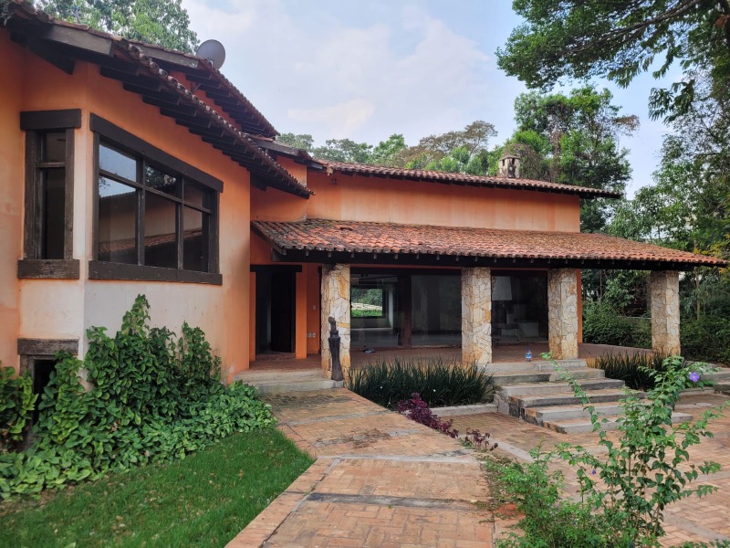Casa para aluguel no HELVETIA COUNTRY: Foto 01