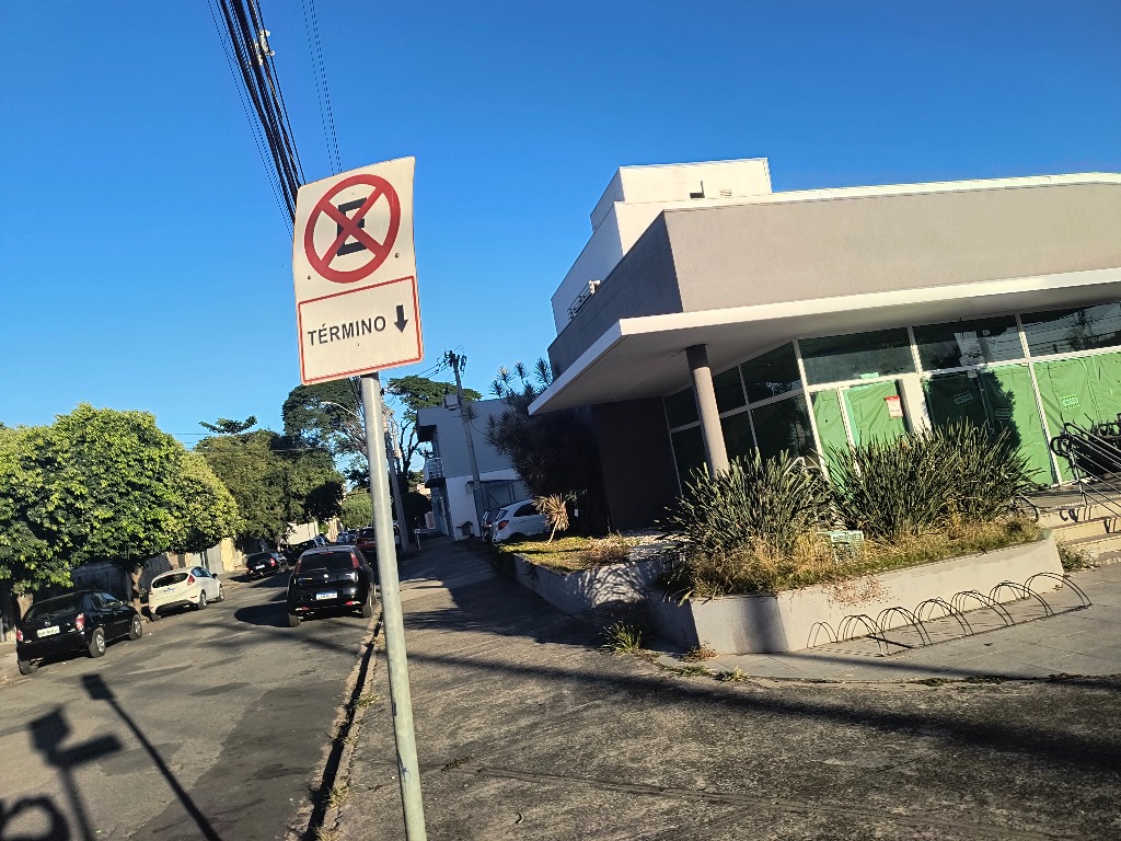 Salão para aluguel no JARDIM CALIFORNIA: Salão Francisco de Paula Leite Indaiatuba SP