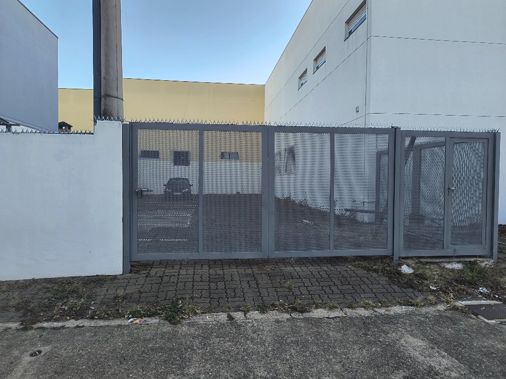 Salão para aluguel no JARDIM CALIFORNIA: Salão Francisco de Paula Leite Indaiatuba SP