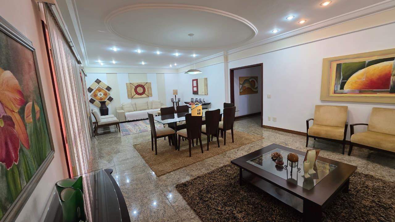Casa à venda no Gilberto Machado: 