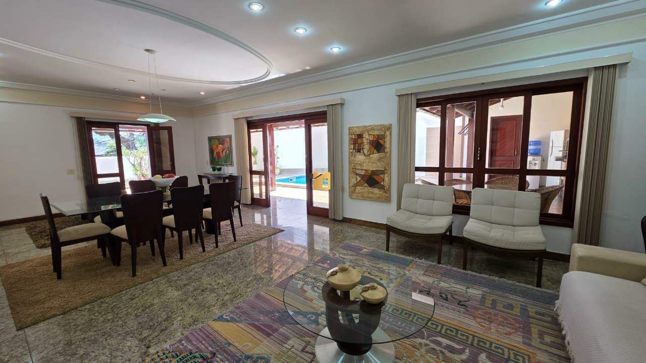 Casa à venda no Gilberto Machado: 
