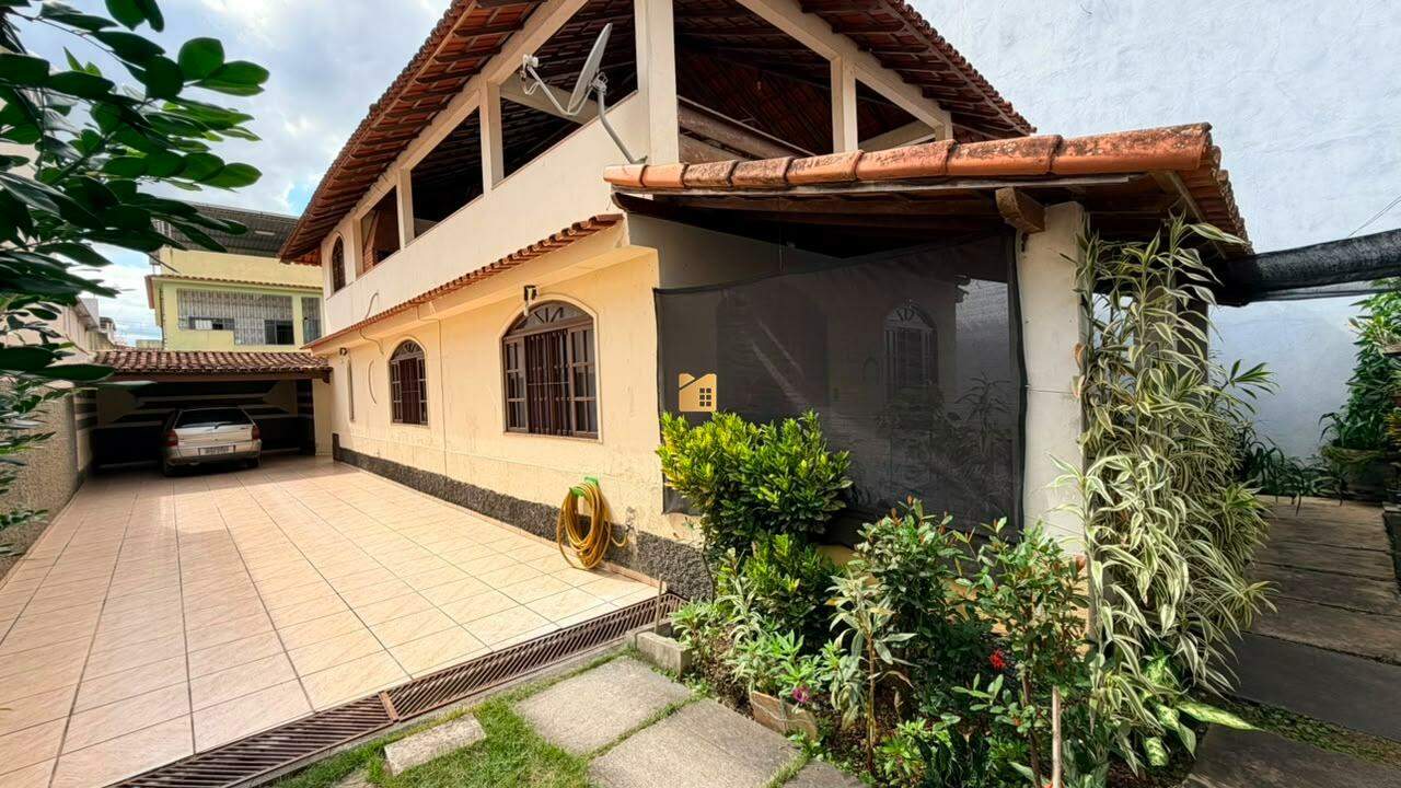 Casa à venda no BNH: 
