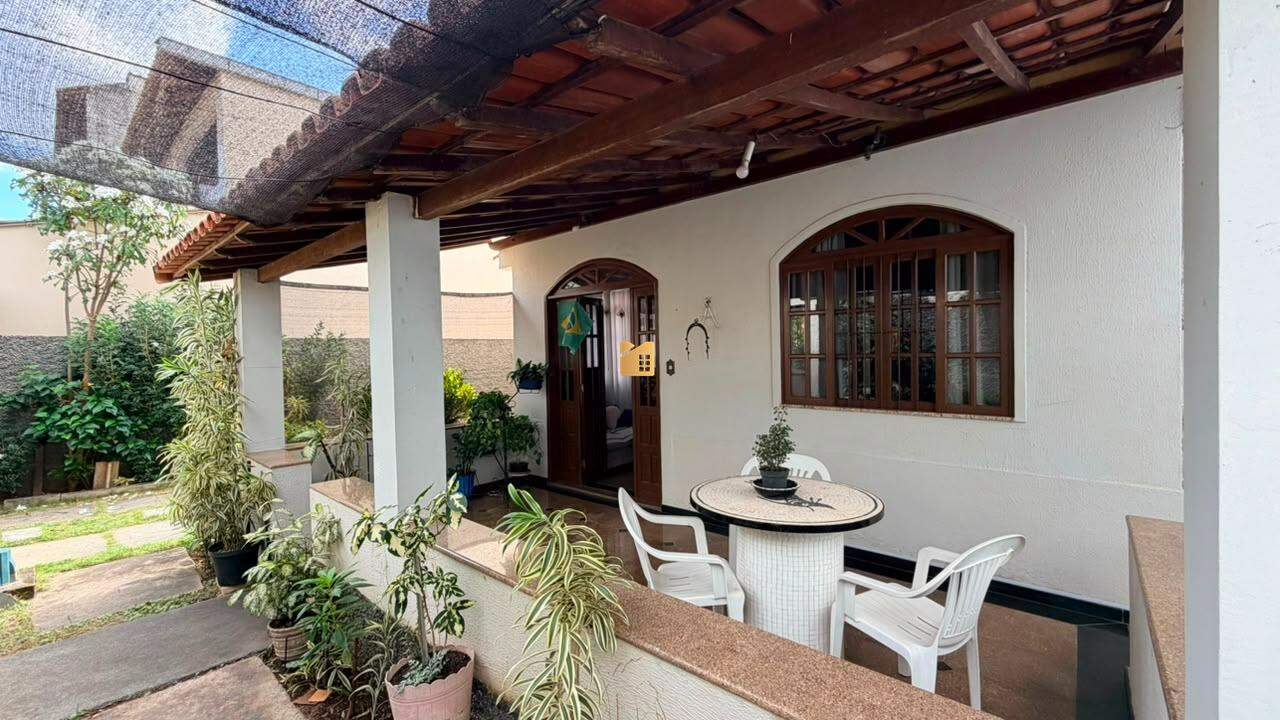Casa à venda no BNH: 