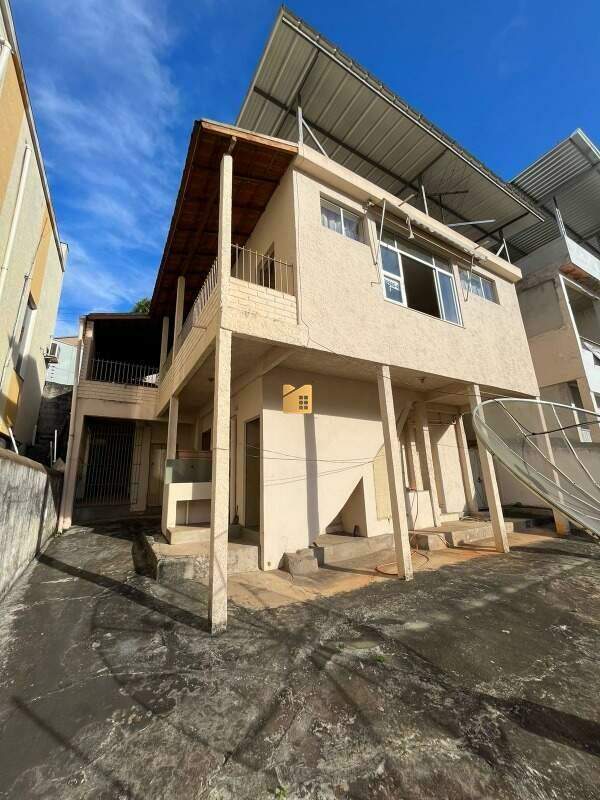 Casa Comercial à venda no Centro: 