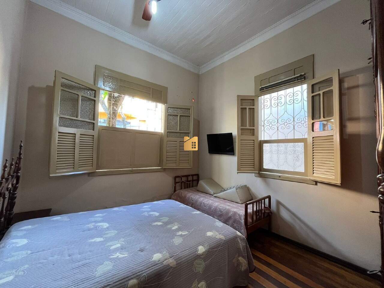 Casa Comercial à venda no Centro: 