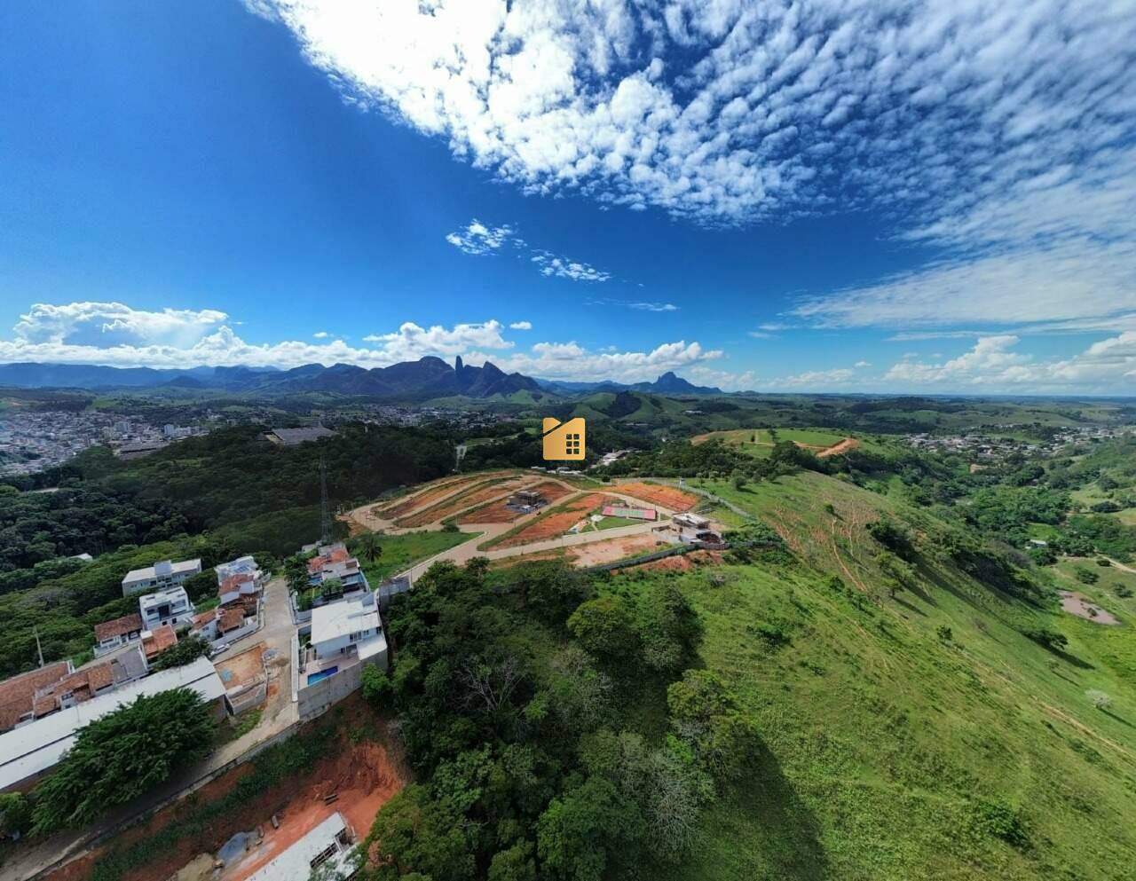 Terreno à venda no Paraíso: 
