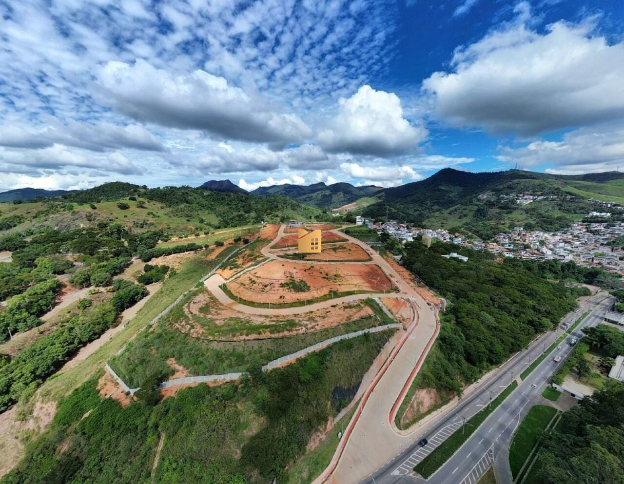 Terreno à venda no Paraíso: 