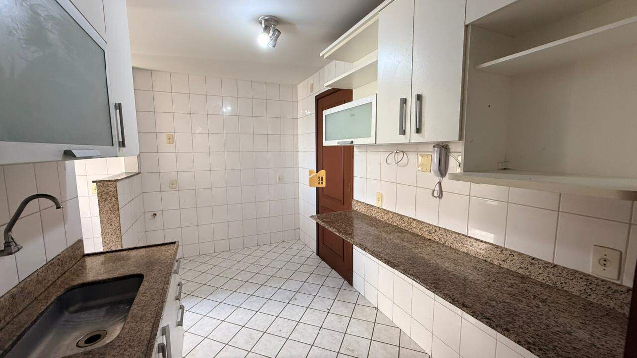 Apartamento à venda no Gilberto Machado: 