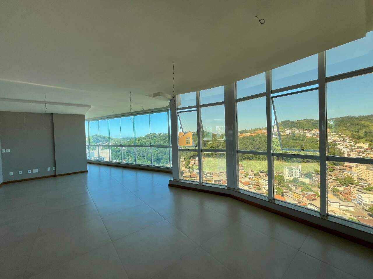 Apartamento à venda no Gilberto Machado: 