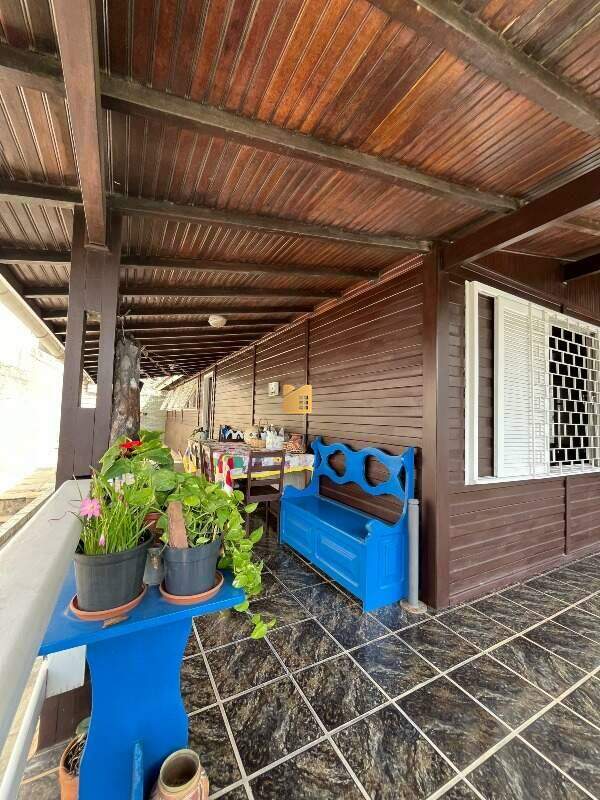 Casa à venda no Gilberto Machado: 