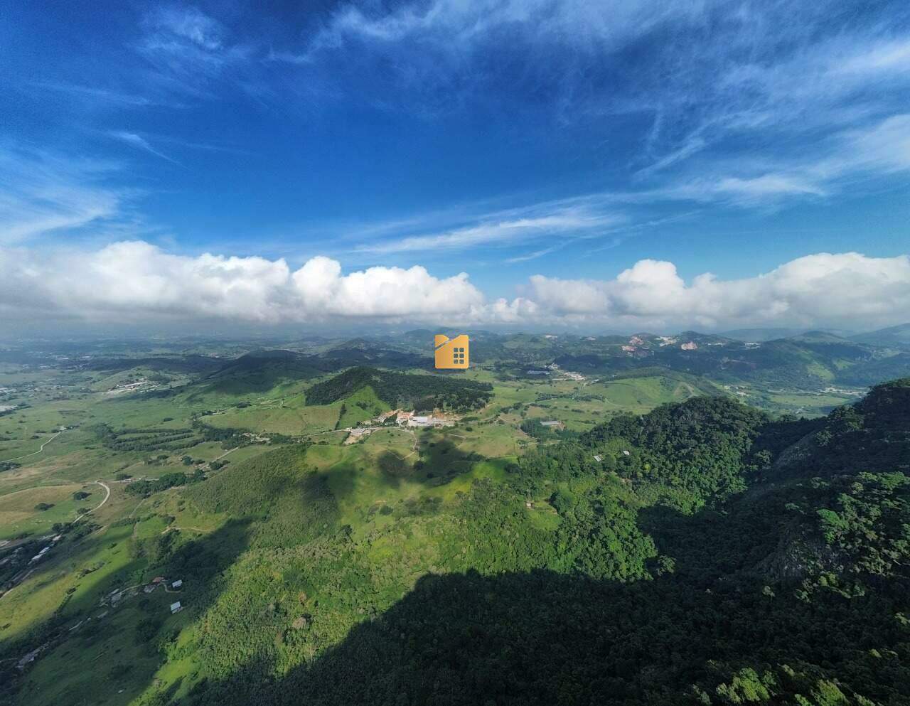 Terreno à venda no Zona Rural: 