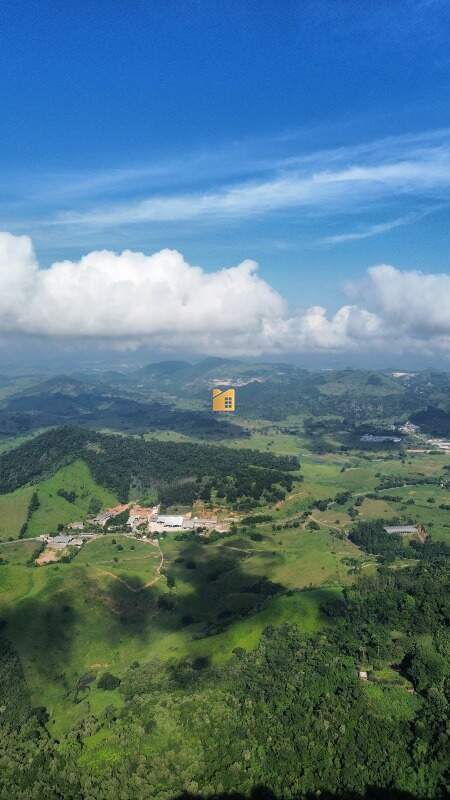 Terreno à venda no Zona Rural: 