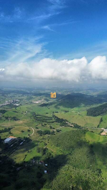 Terreno à venda no Zona Rural: 