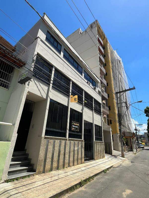 Prédio Inteiro à venda no Centro: 