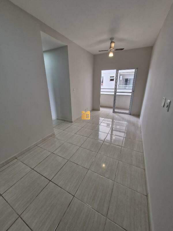 Apartamento à venda no Waldir Furtado Amorim: 